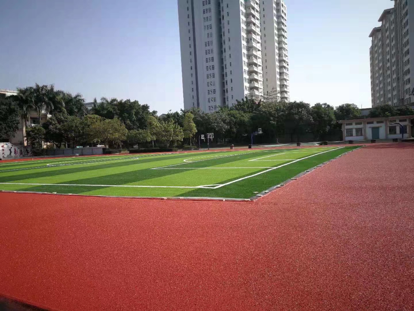广州混合型塑胶跑道多少钱